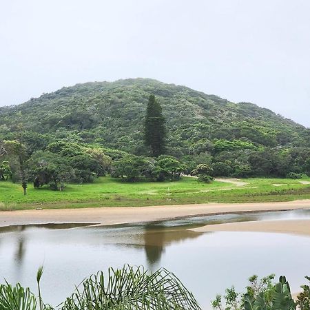 Blue's Guest House - East London Bonza Bay Esterno foto