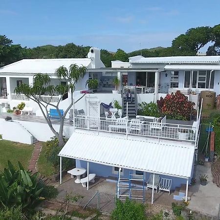 Blue's Guest House - East London Bonza Bay Esterno foto