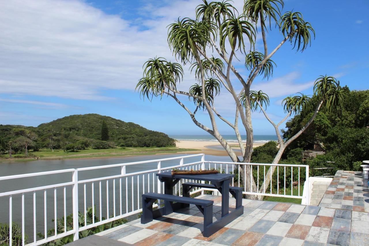 Blue's Guest House - East London Bonza Bay Esterno foto
