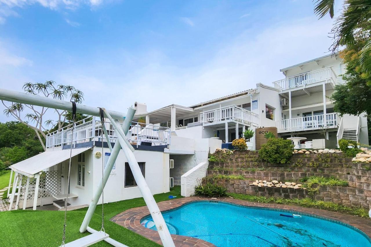 Blue's Guest House - East London Bonza Bay Esterno foto
