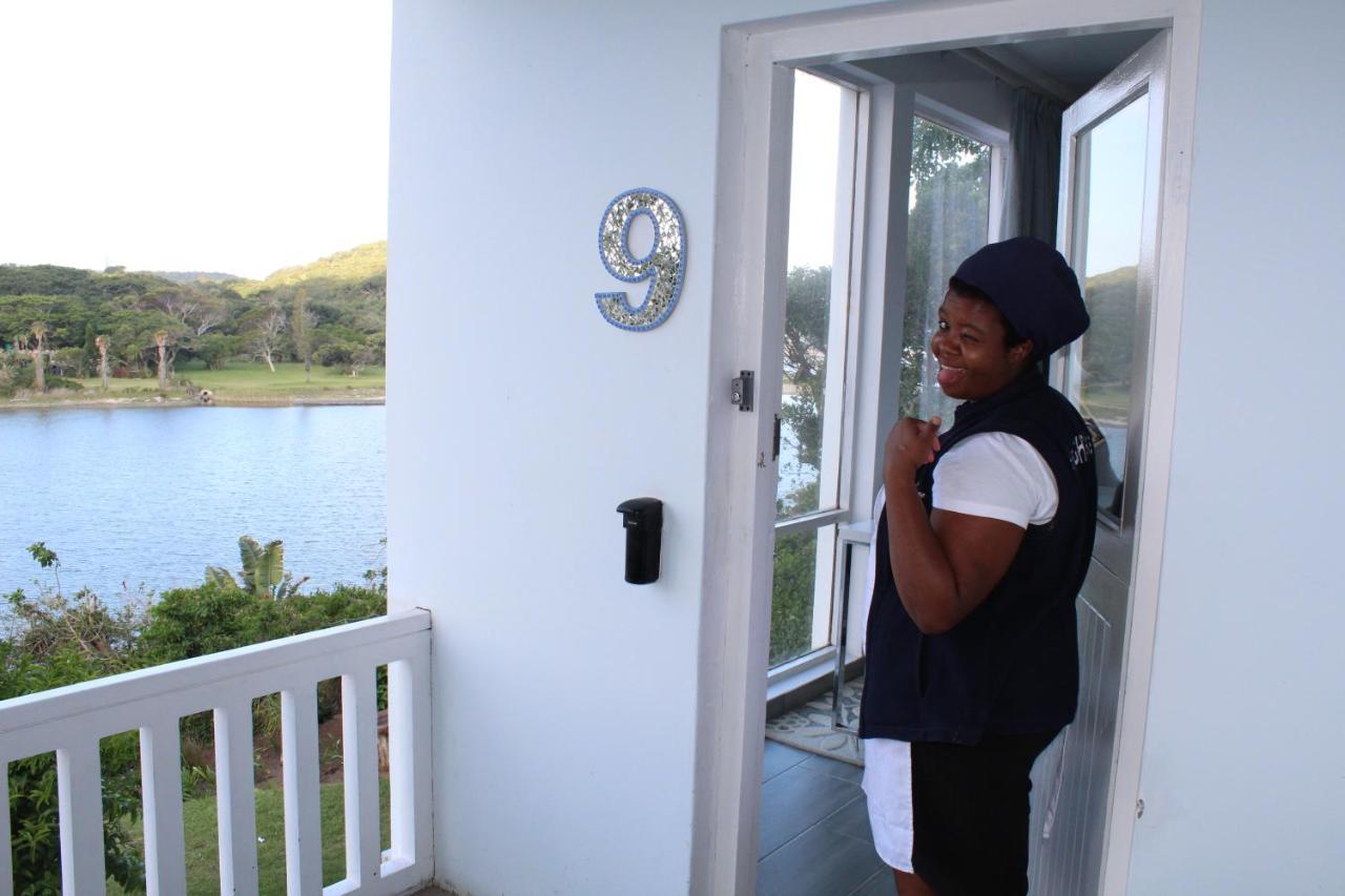 Blue's Guest House - East London Bonza Bay Esterno foto
